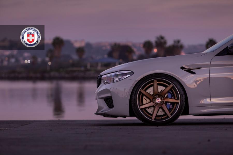 Детали экстерьера BMW M5 on HRE Wheels (RS308) 2019 года  (фото 5 из 12)